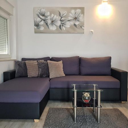Апартаменти Apartman Nela Kastel Sucurac Екстер'єр фото