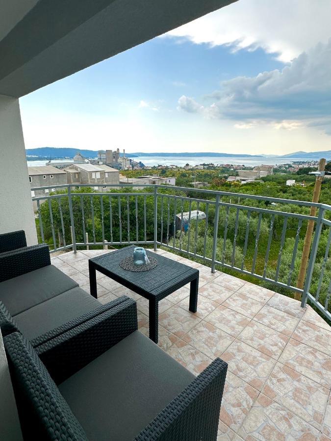 Апартаменти Apartman Nela Kastel Sucurac Екстер'єр фото